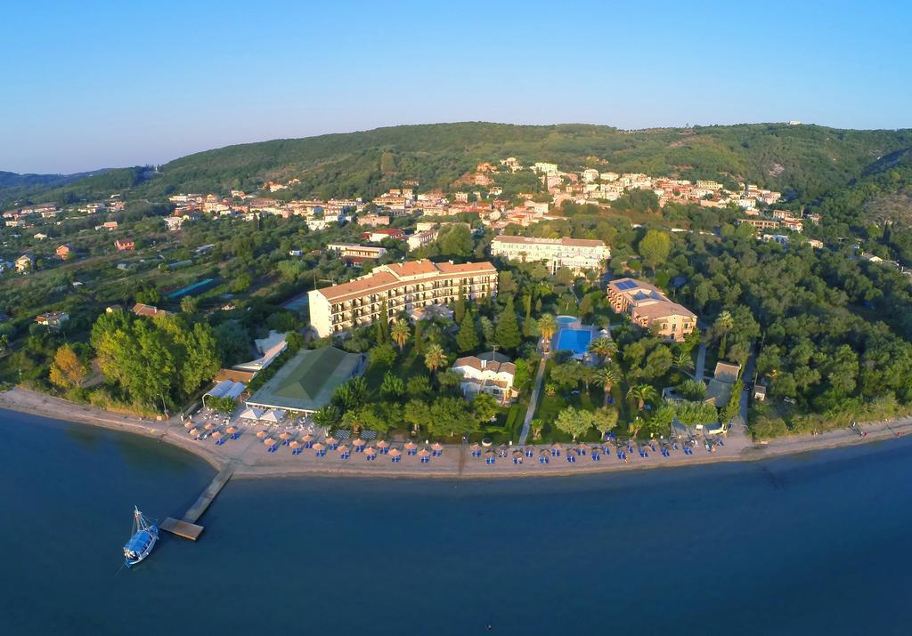Delfinia Hotel Moraitika Exteriör bild