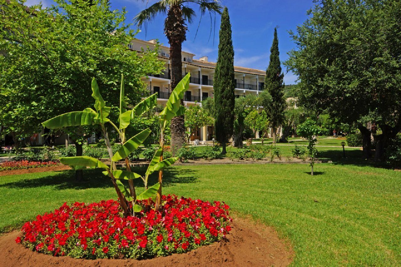 Delfinia Hotel Moraitika Exteriör bild